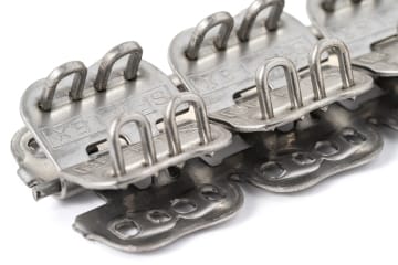 Hinged And Stapled Fastener MR01